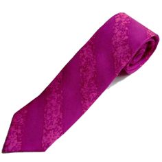 Cravate roses fuchsia, cravate de couleur rose ou cravate fuchsia