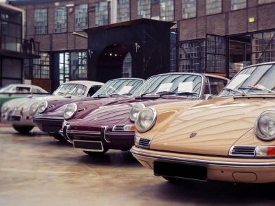 Porsche, histoire, design, influence et futur de la marque de voitures de  sport de luxe.